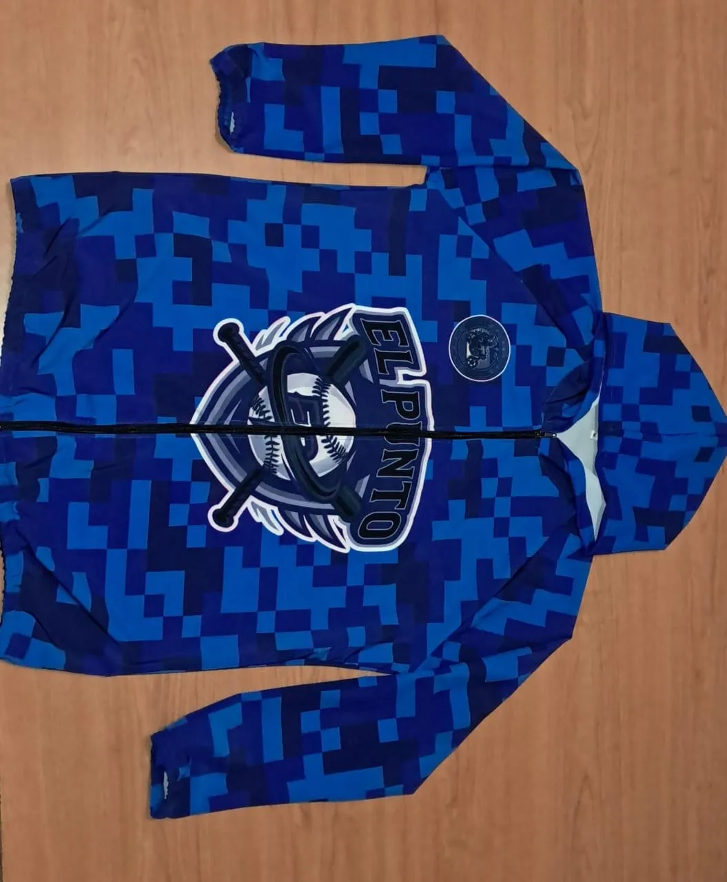 Buzo de manga larga de El Punto con estampado digital azul